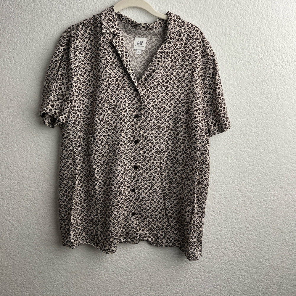Gap Maternity Button Down - image 1